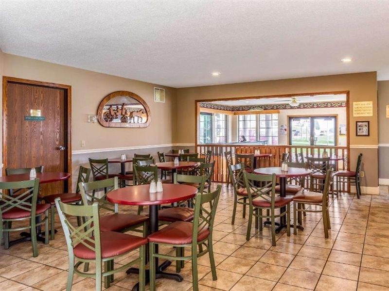 Quality Inn Lakefront St. Ignace Exterior foto