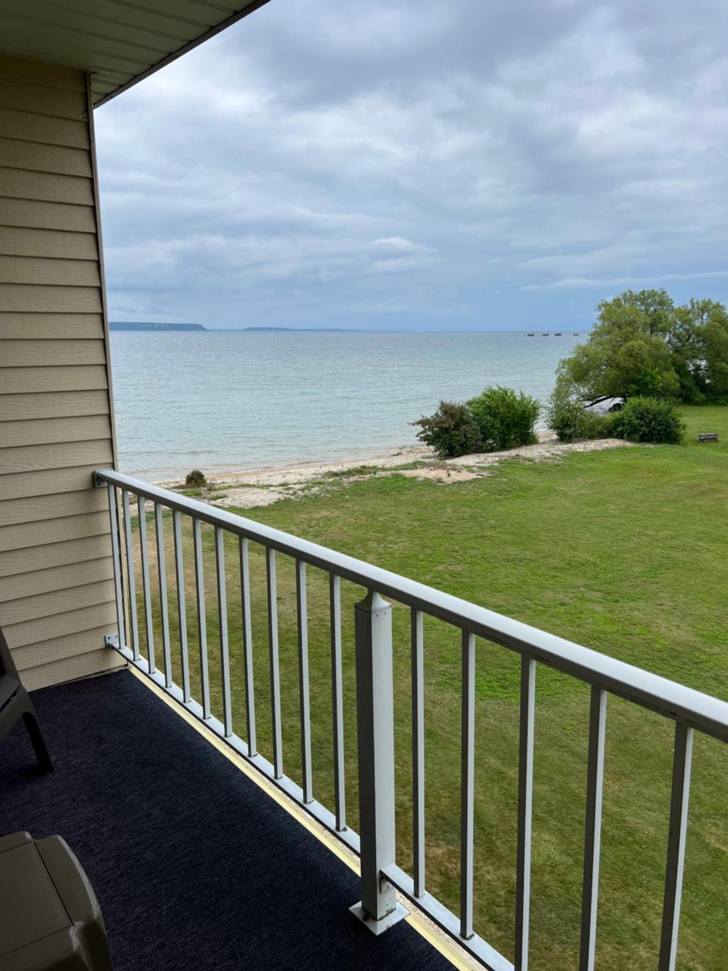 Quality Inn Lakefront St. Ignace Exterior foto