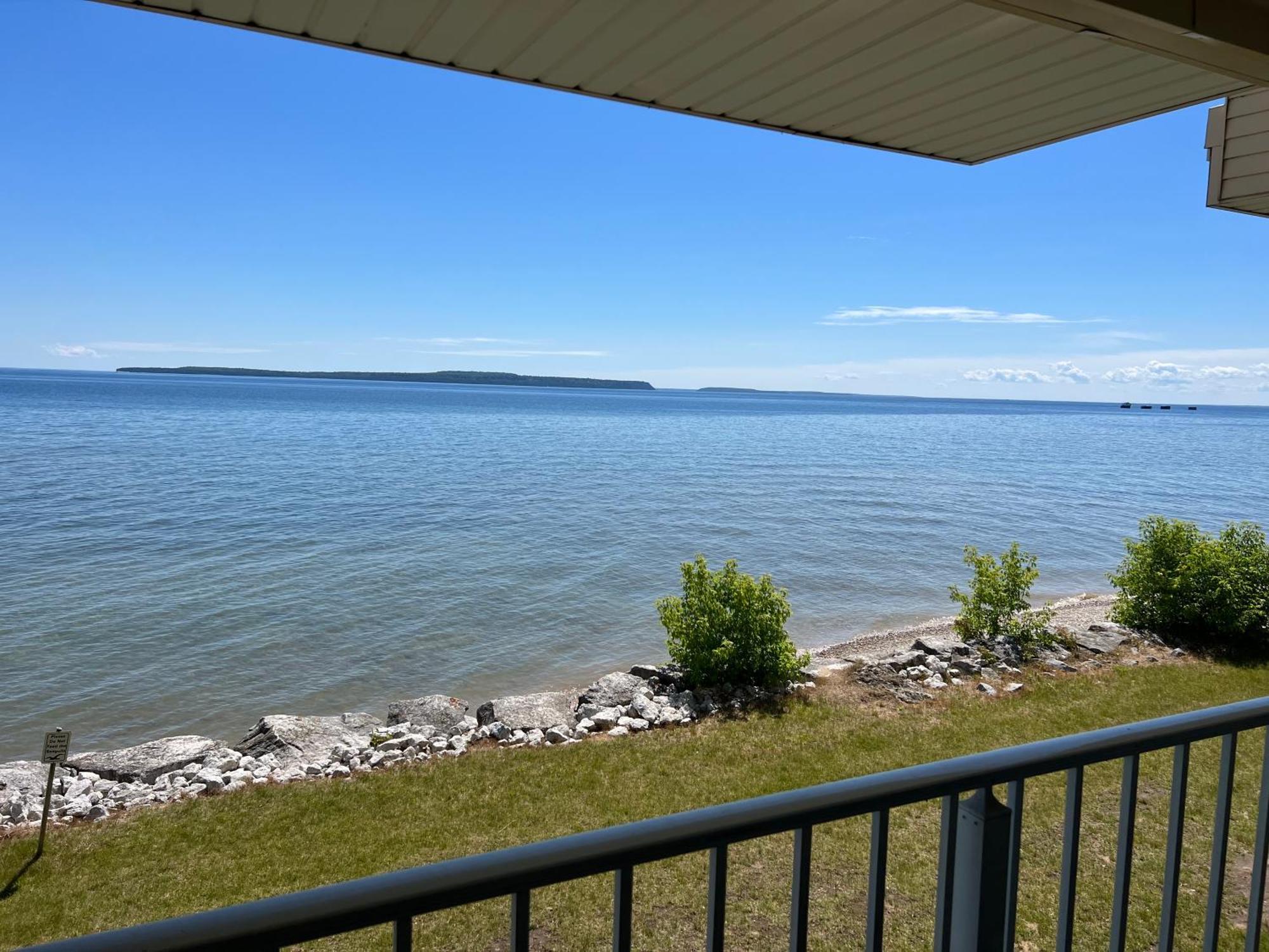 Quality Inn Lakefront St. Ignace Exterior foto