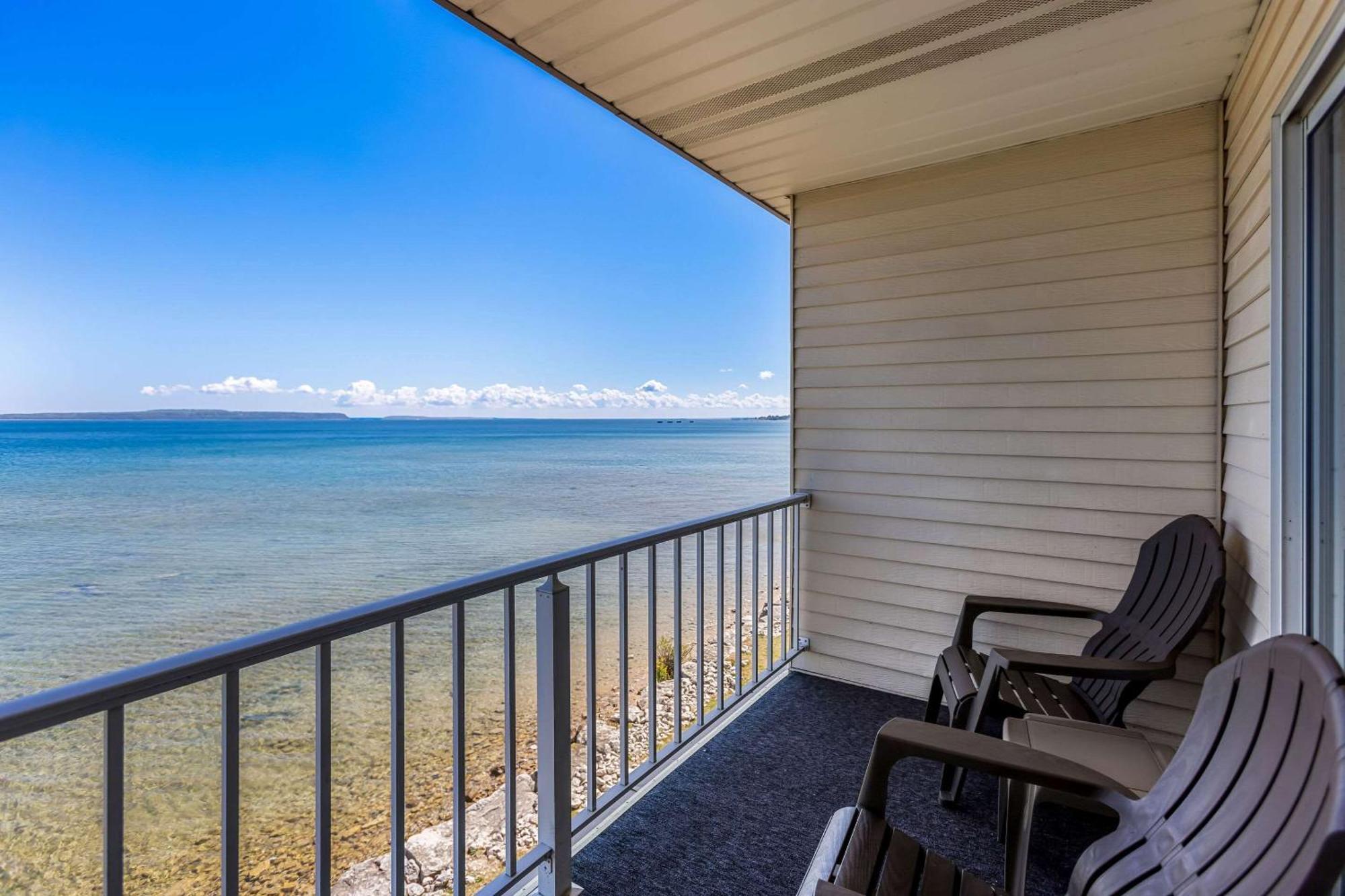 Quality Inn Lakefront St. Ignace Exterior foto