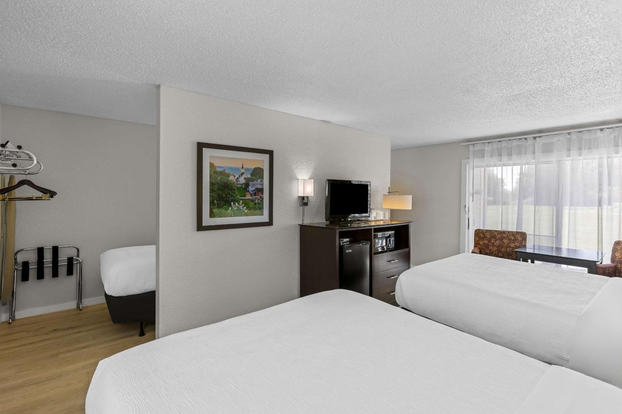 Quality Inn Lakefront St. Ignace Exterior foto