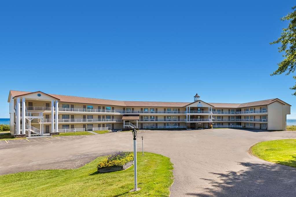 Quality Inn Lakefront St. Ignace Exterior foto