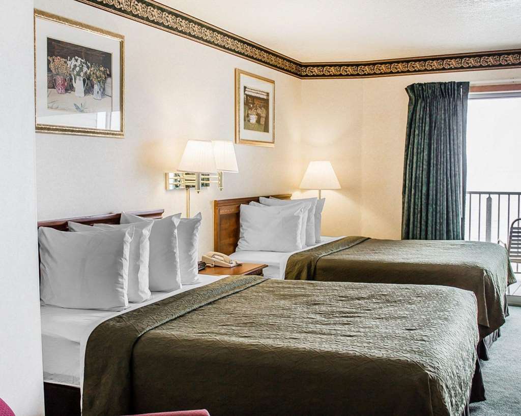Quality Inn Lakefront St. Ignace Zimmer foto